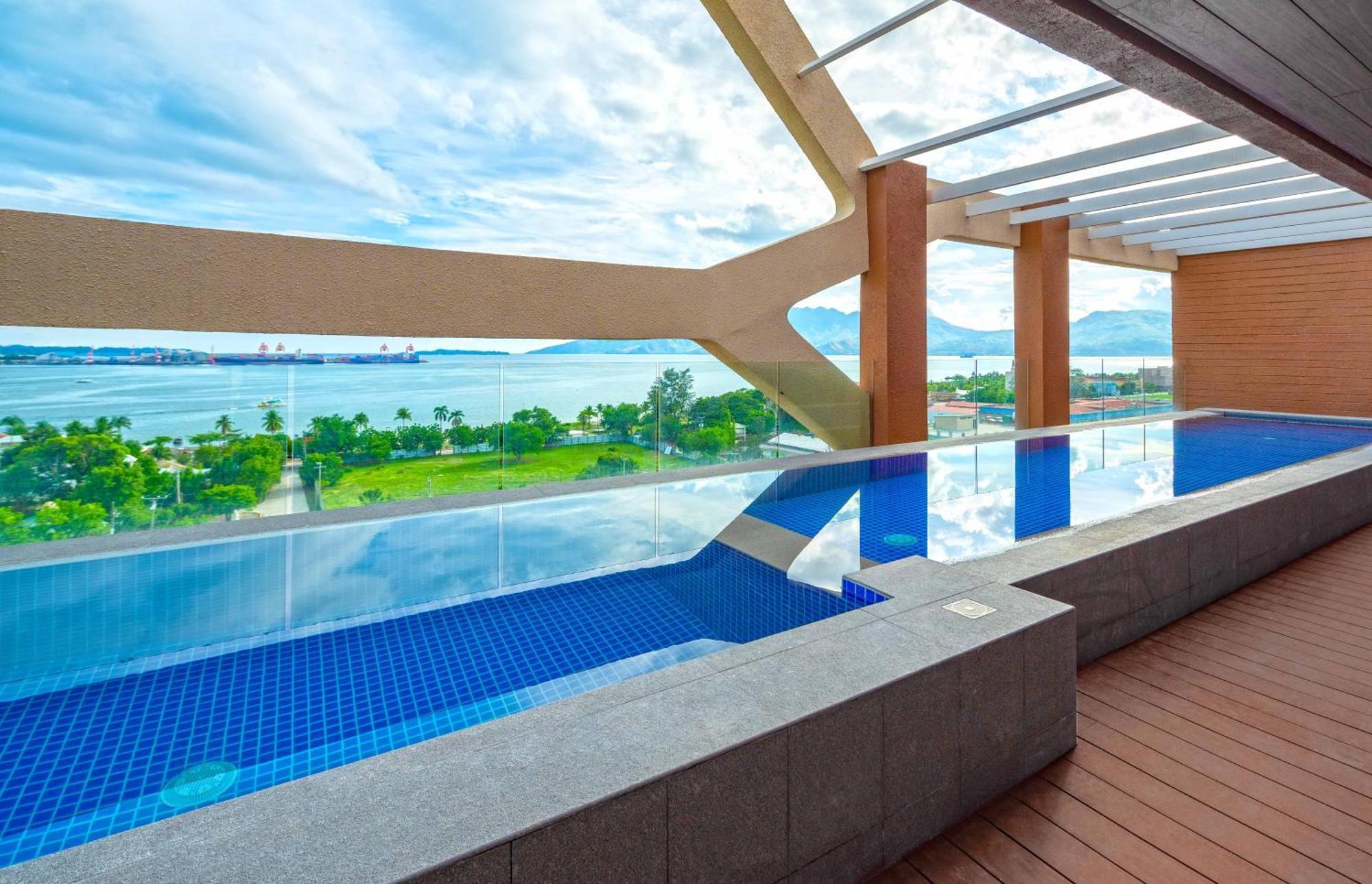 The Aurora Subic Hotel Managed By Hii Olongapo Dış mekan fotoğraf